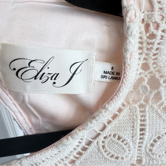 ELIZA J Crochet Lace Maxi Dress Cream Blush Sleeveless Keyhole Back Size 8 - Picture 11 of 14